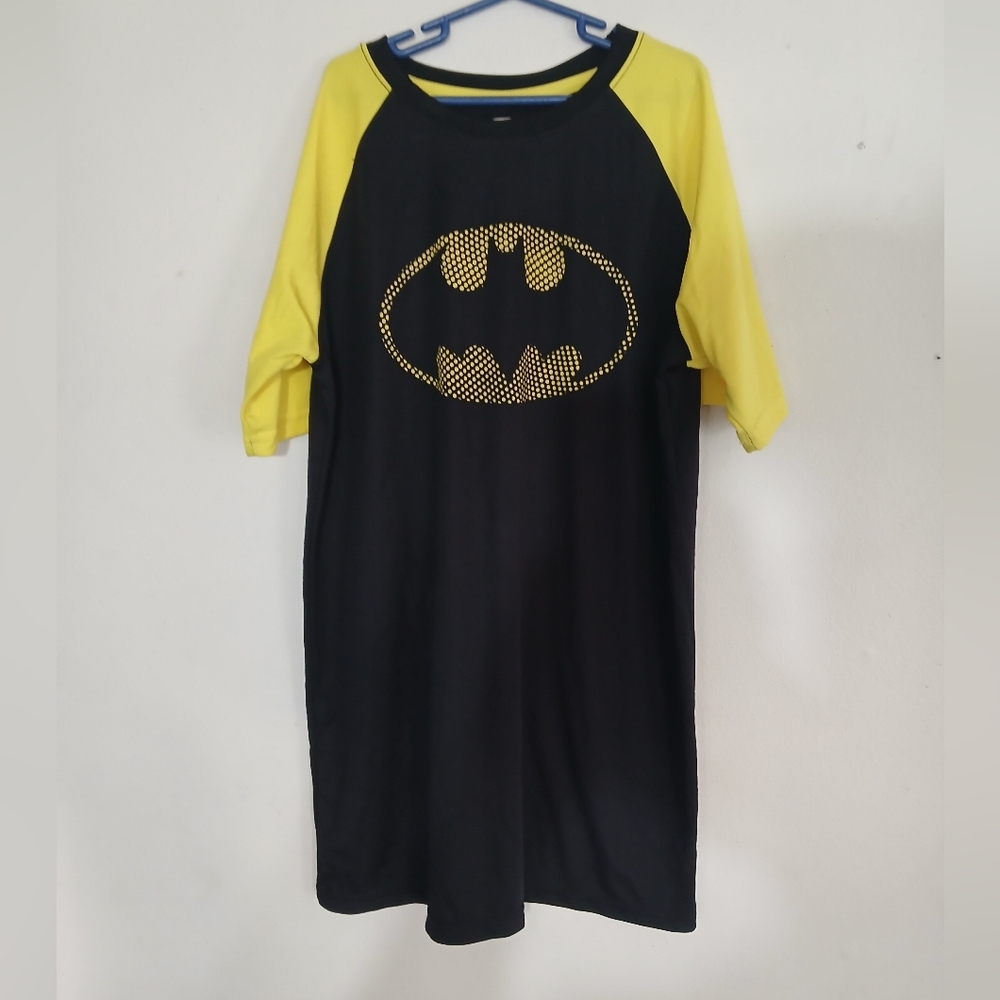 DC Comics Black and Yellow Batman Kids Tee (0210)
